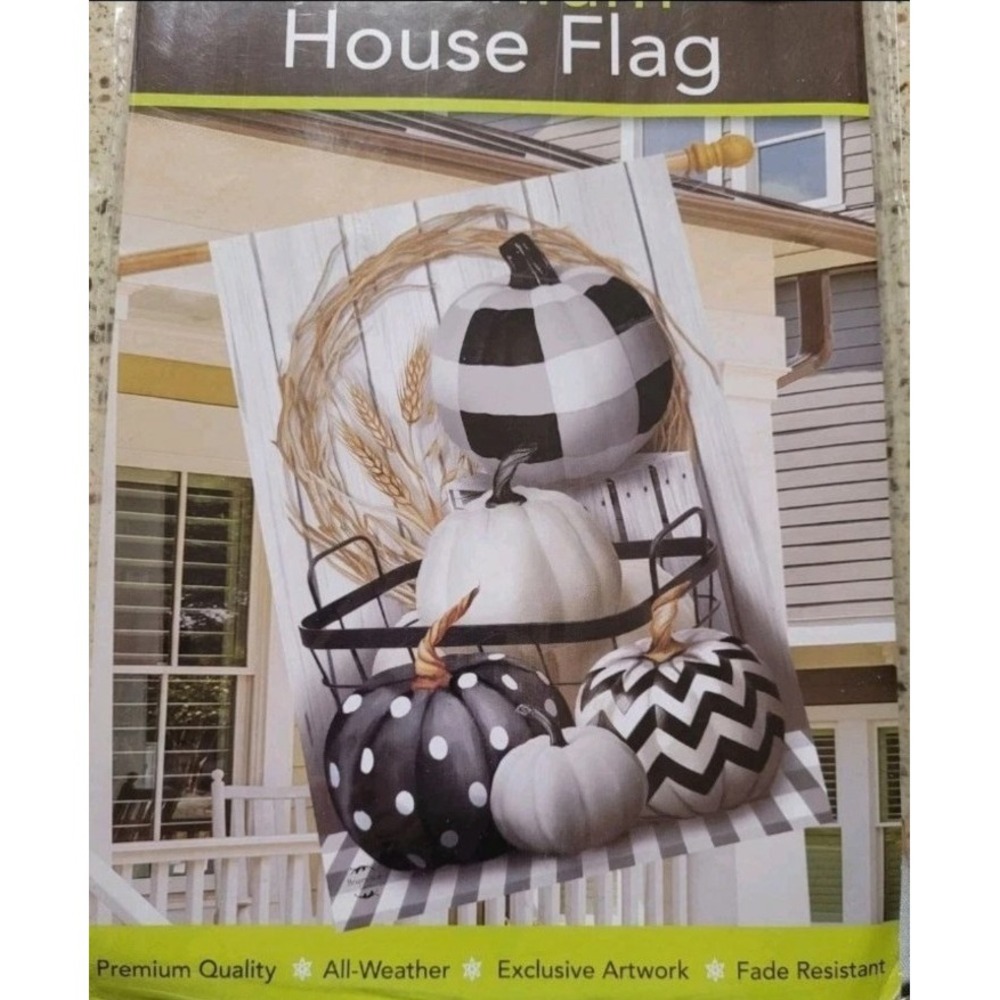 Briarwood Lane Fall Autumn Pumpkins Outdoor Garden House Flag 28 x 40 NEW